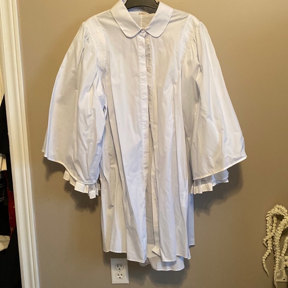 Adam lipped light blue blouse with white ruffle sleeves - Picture 1 of 6